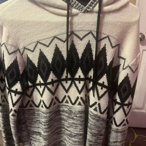 Rue21 Black and White Patterned Hoodie